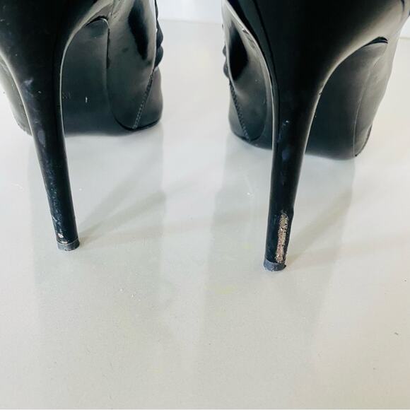 KENNETH COLE Black Two Tone Patent Leather Elastic Strappy Zipper Pumps Heels 8 - Picture 10 of 13